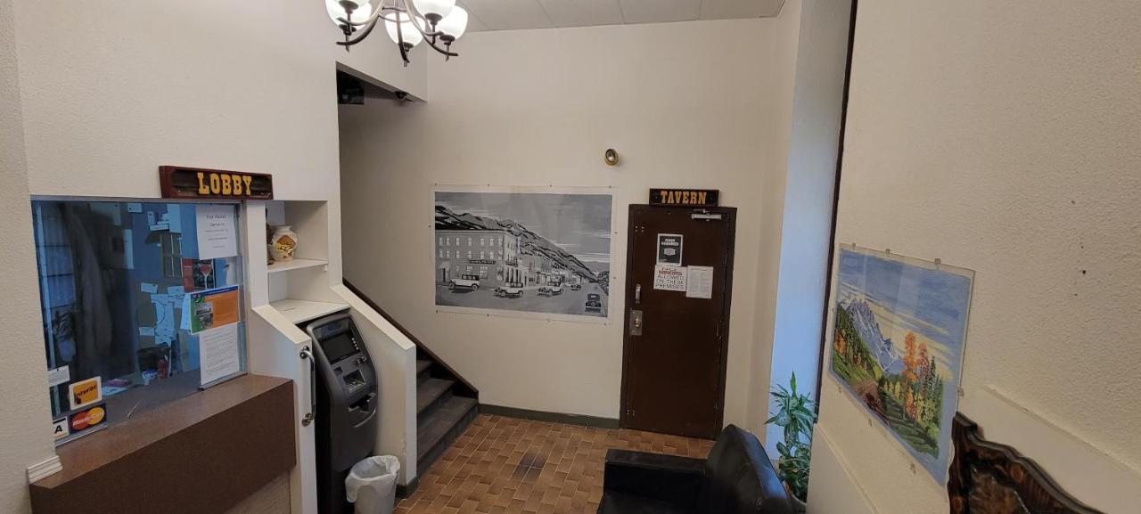The Cosmopolitan Hotel Hotel Blairmore