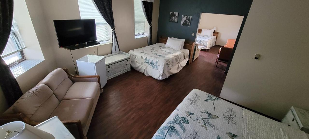 The Cosmopolitan Hotel Hotel Blairmore